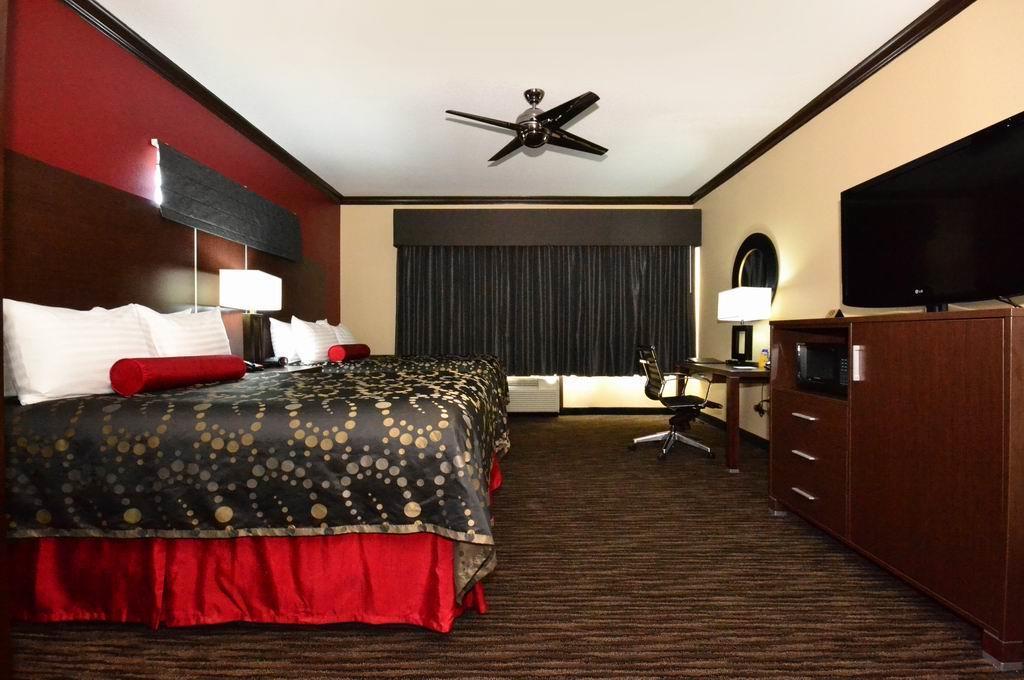 Best Western Plus Classic Inn And Suites Center Bagian luar foto