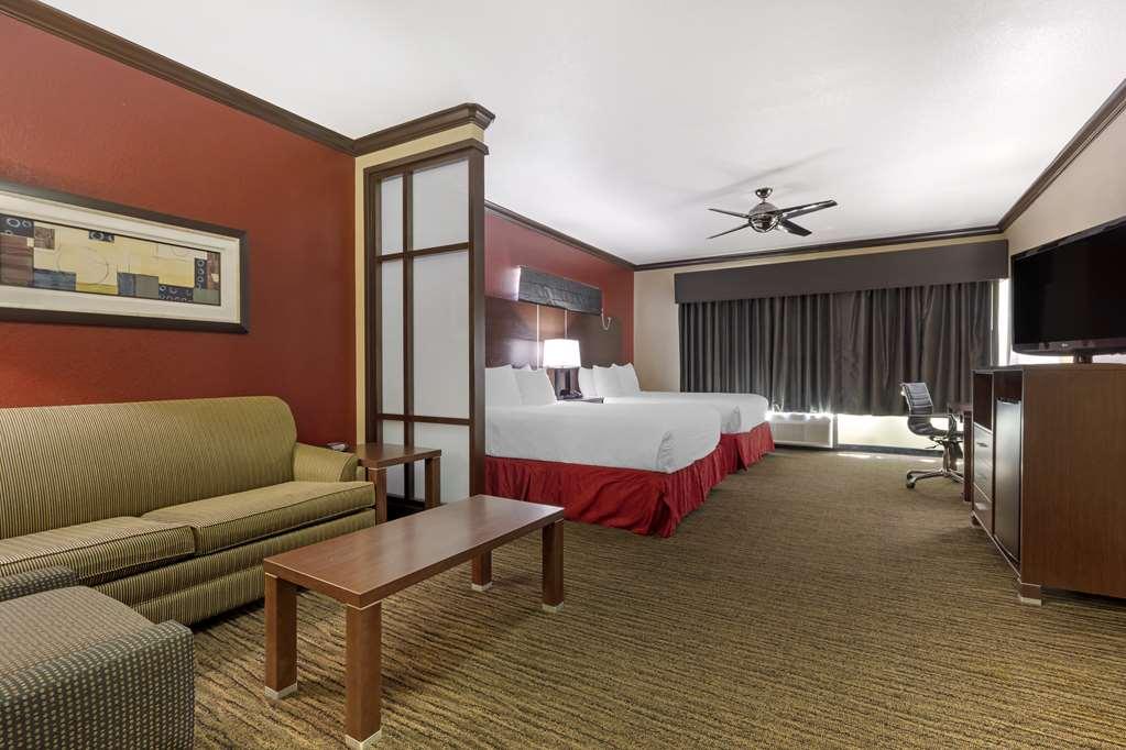 Best Western Plus Classic Inn And Suites Center Ruang foto